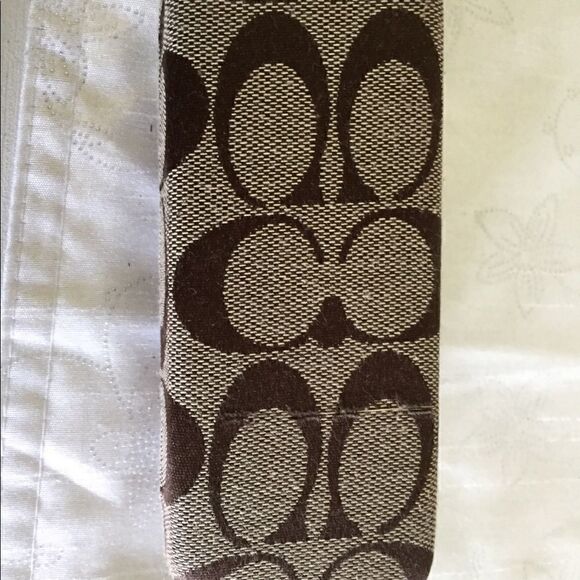 COACH monogram sunglass case Hard Shell - Picture 4 of 5